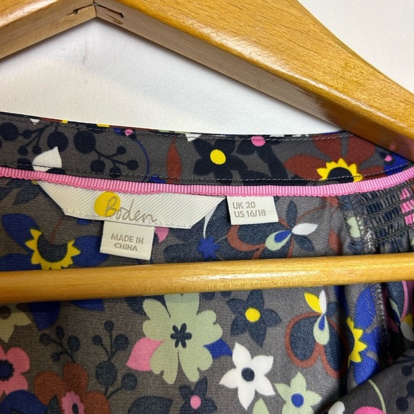 Boden Floral Women's Top Blouse Plus Size 16-18 Satin Elegant Feminine Summer - Picture 6 of 11